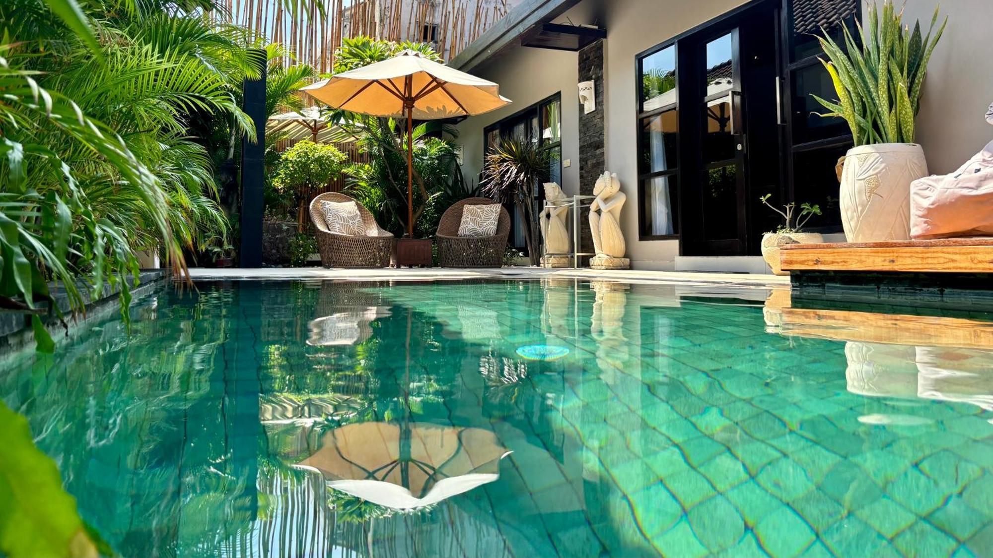 Amalika Private Pool To Everything